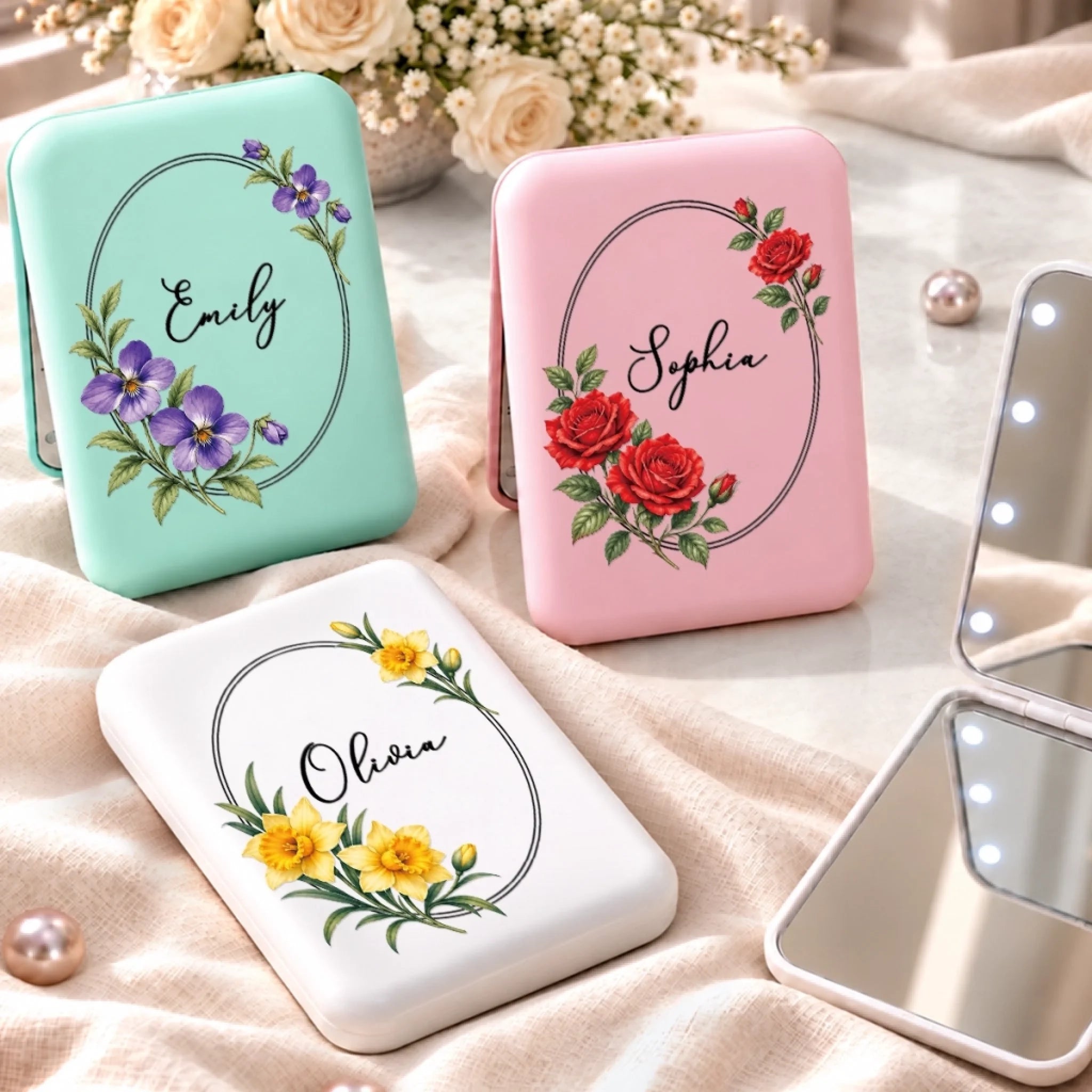 Personalized Floral LED Compact Makeup Mirror with Custom Name, Beauty Gift for Women