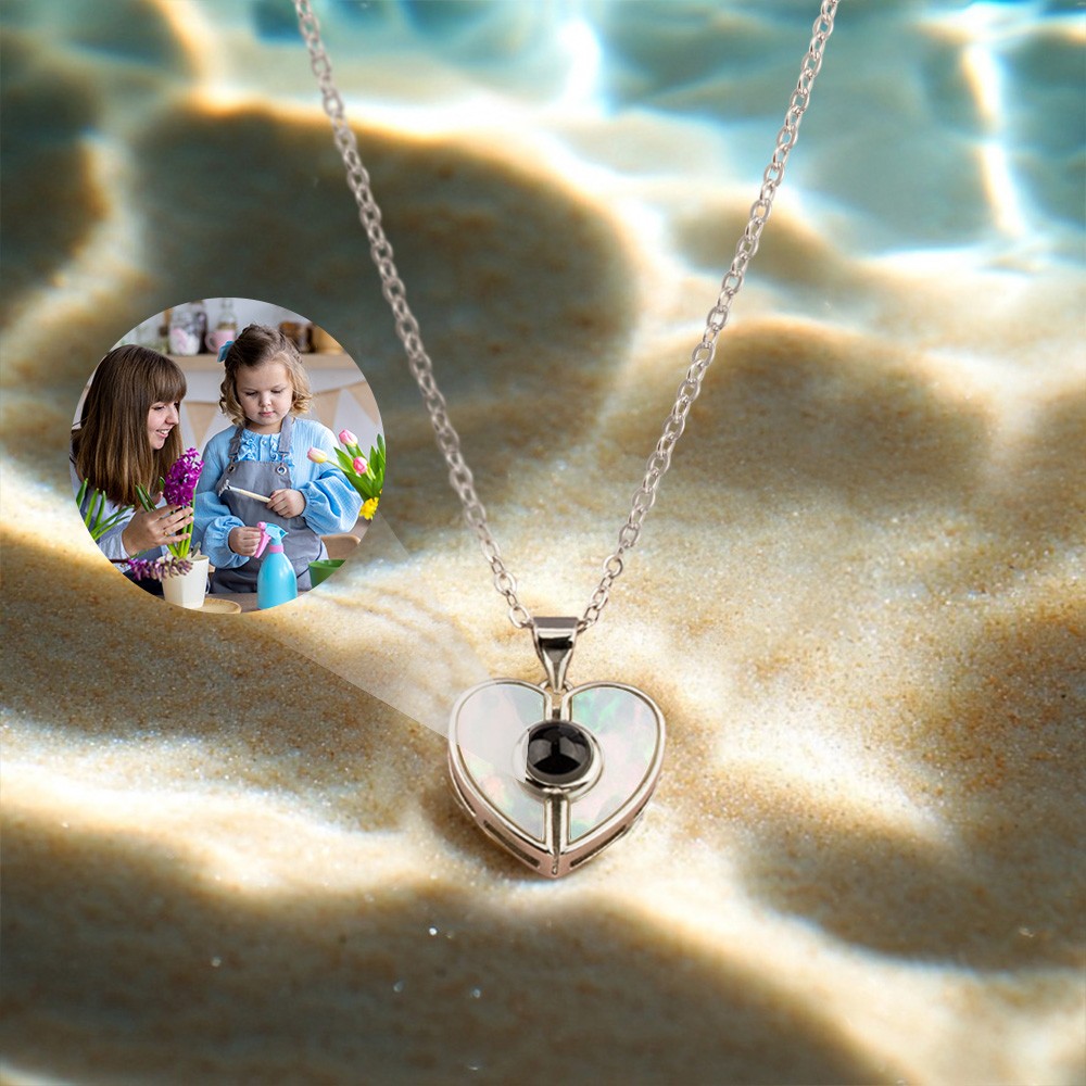 Personalized Photo Projection Heart-shaped Natural Seashell Necklace Birthday Valentine's Day Anniversary Gift for Her